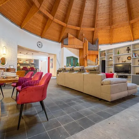 Dreamcation - Ehemalige Kirche Mit Haus Bis 26 Personen, 3d-tour, Garten, Terrasse, Bbq * Kelheim
