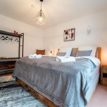 Dreamcation - Ehemalige Kirche Mit Haus Bis 26 Personen, 3d-tour, Garten, Terrasse, Bbq Ferienhaus