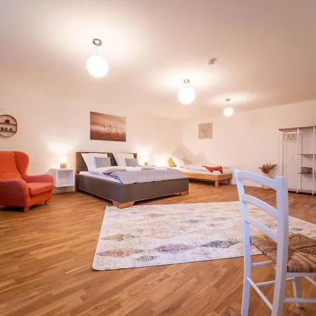 Dreamcation - Ehemalige Kirche Mit Haus Bis 26 Personen, 3d-tour, Garten, Terrasse, Bbq *