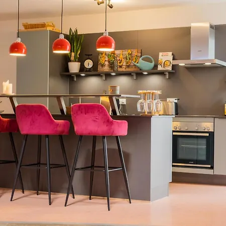 Dreamcation - Ehemalige Kirche Mit Haus Bis 26 Personen, 3d-tour, Garten, Terrasse, Bbq * Kelheim