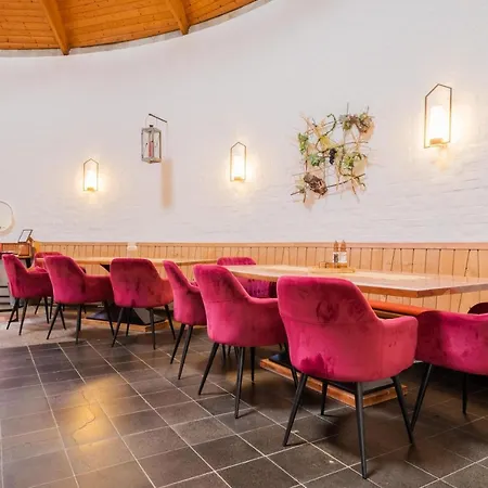 Ferienhaus Dreamcation - Ehemalige Kirche Mit Haus Bis 26 Personen, 3d-tour, Garten, Terrasse, Bbq *